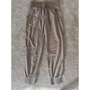Athleta Camden Jogger Travel Pant Zip Pockets Brownstone Beige Size 2 Stretch